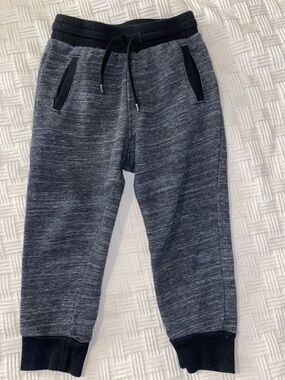 Old navy Kids Gray Knit Jogger Pants size 3t